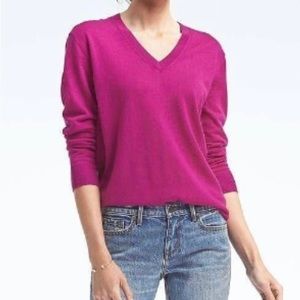 Banana Republic 100% Merino Wool V-neck Sweater XL